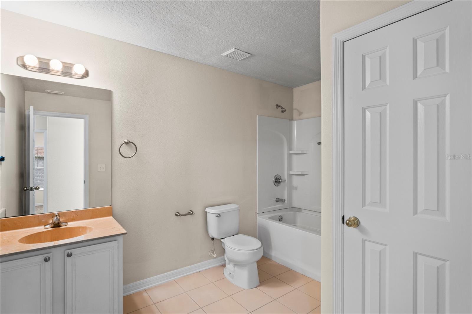 Image 18 of 27 For 7249 Bridgeview Drive