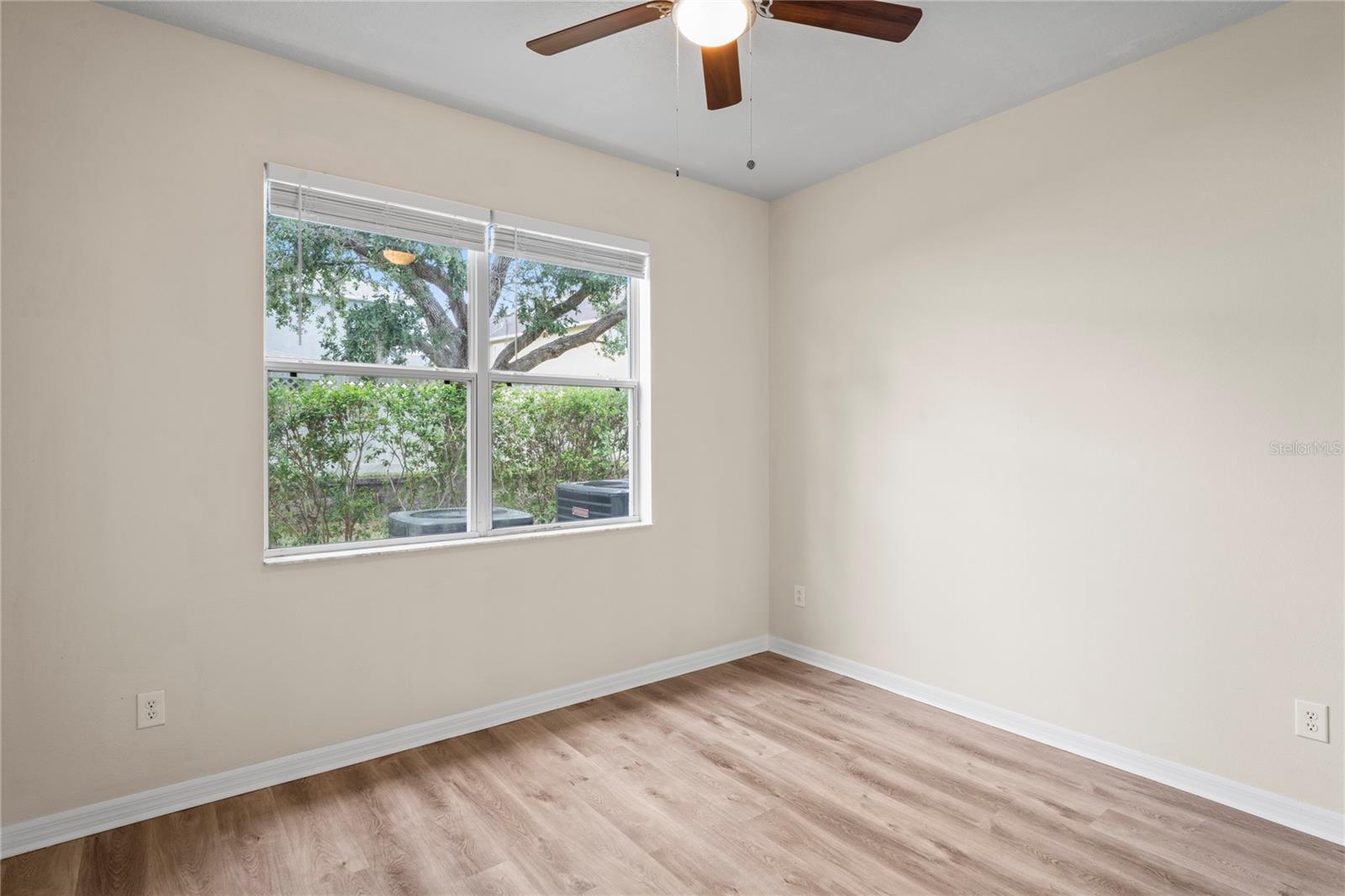 Image 22 of 27 For 7249 Bridgeview Drive