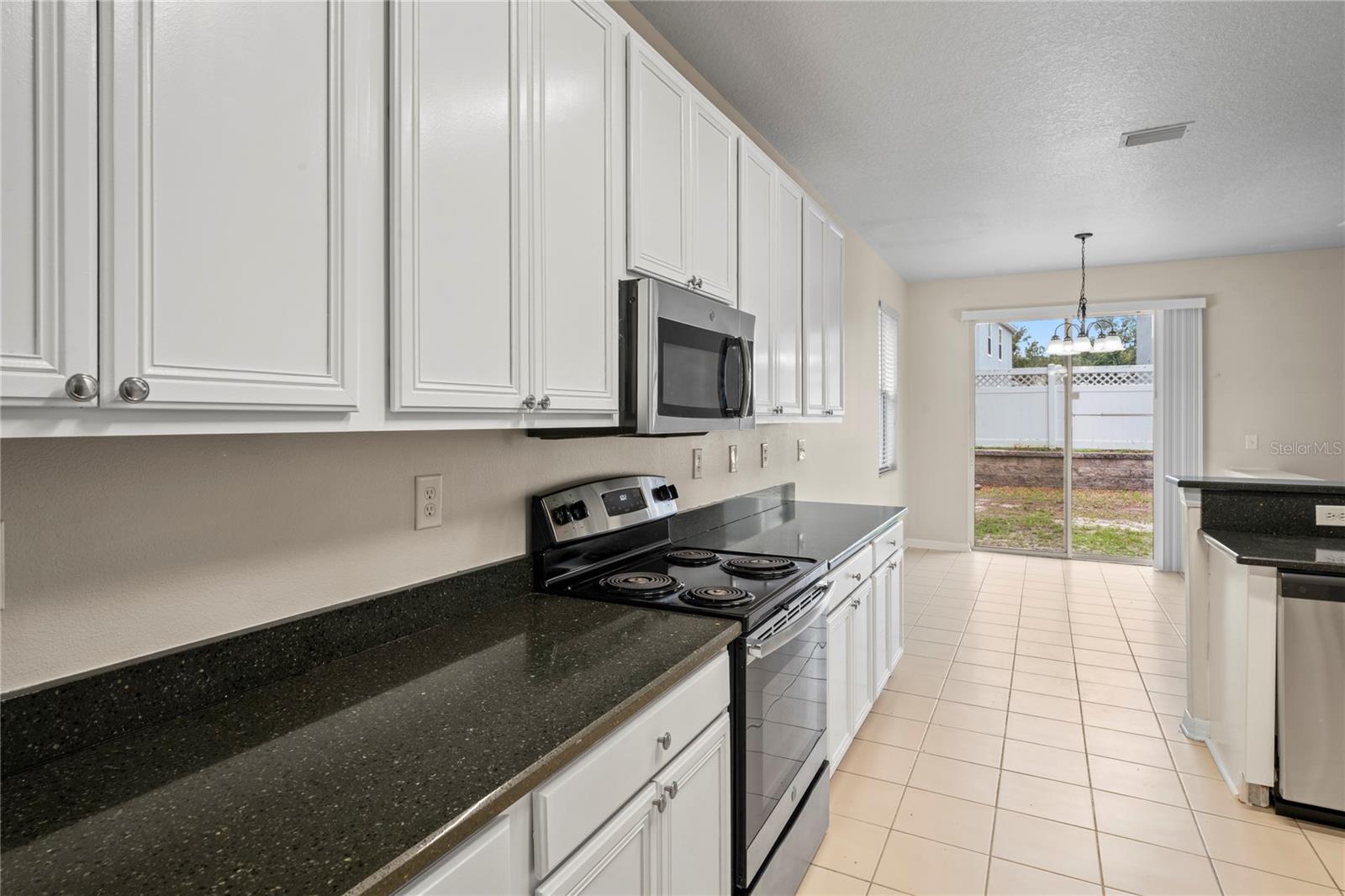 Image 6 of 27 For 7249 Bridgeview Drive