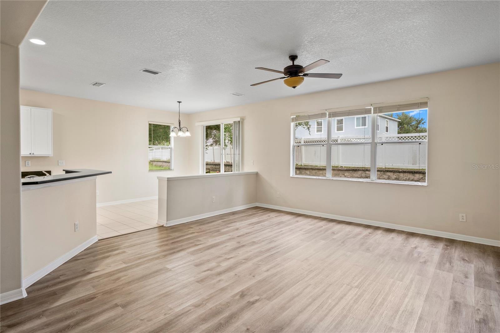 Image 9 of 27 For 7249 Bridgeview Drive