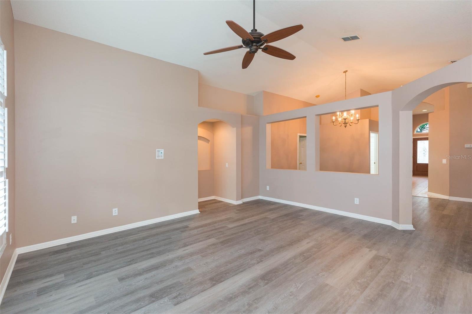 Image 17 of 65 For 12204 Coldstream Lane