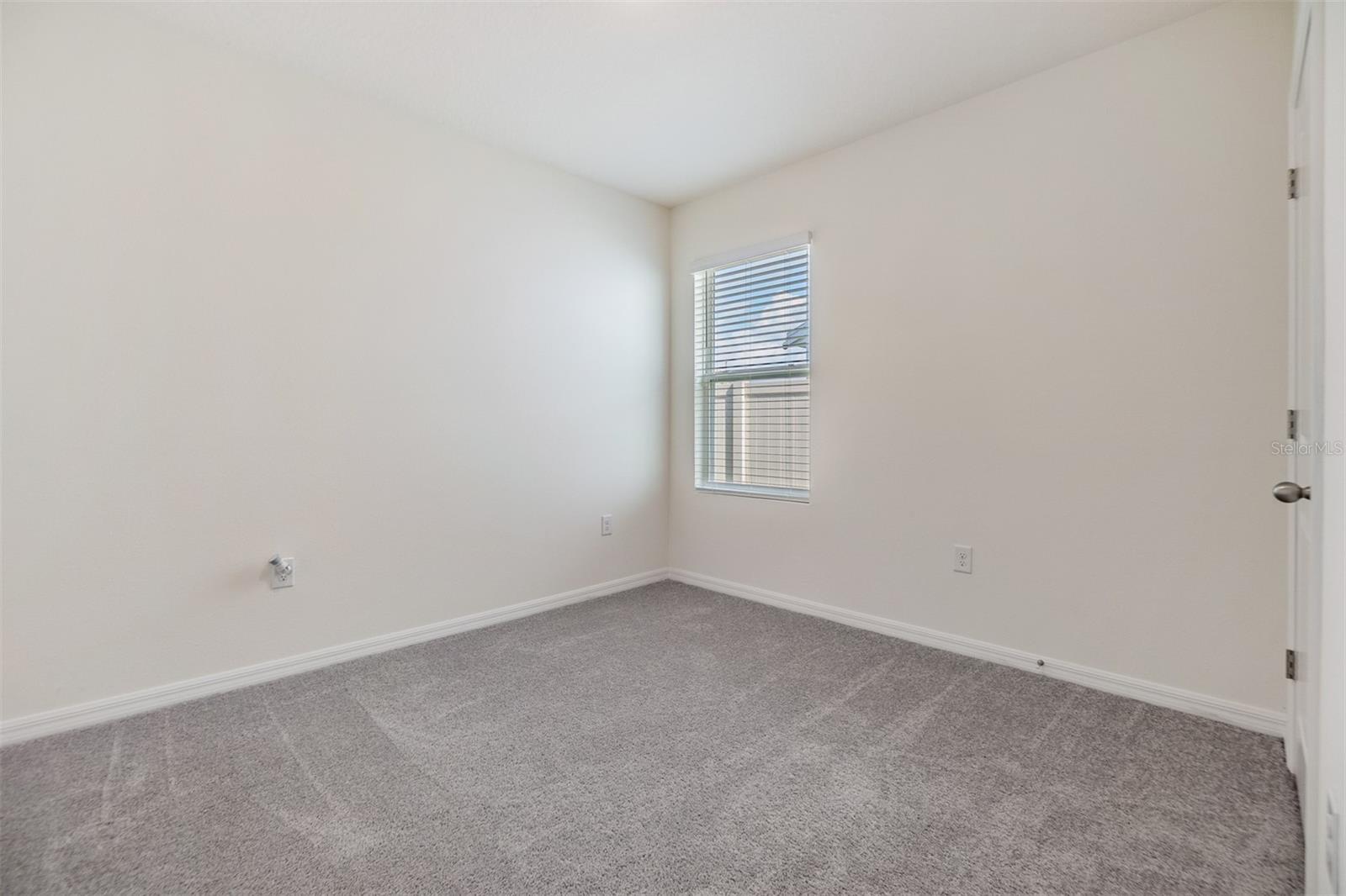 Image 10 of 27 For 33922 Jasper Stone Drive