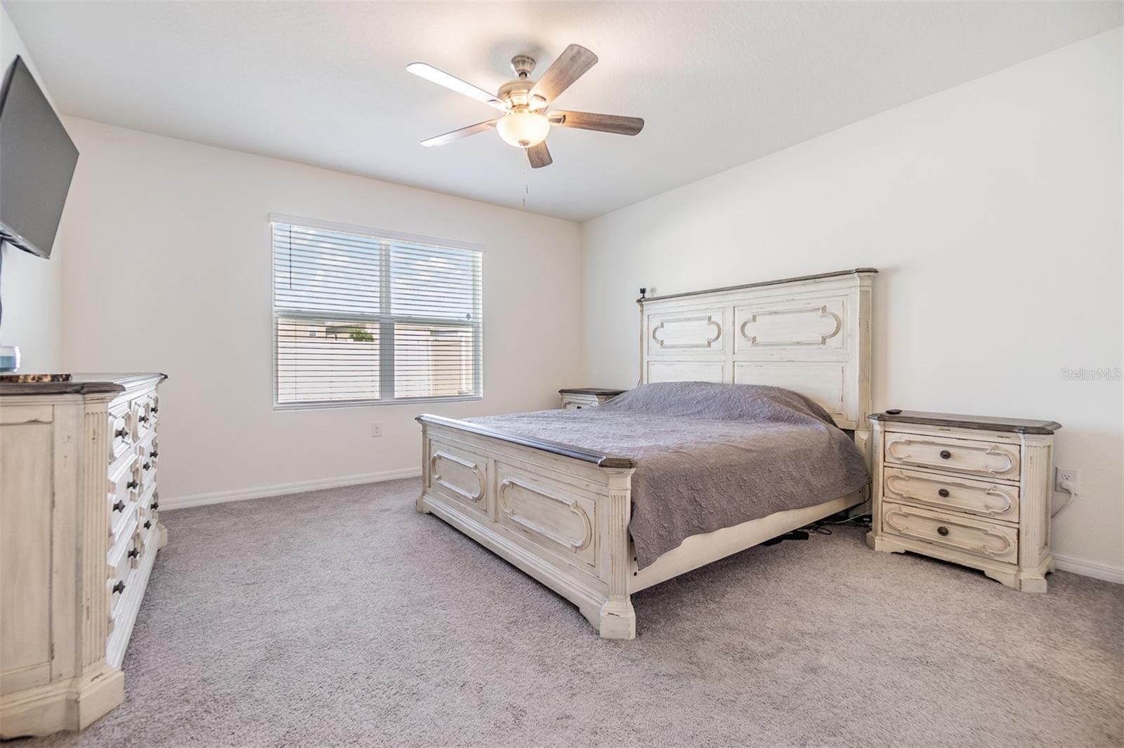 Image 4 of 27 For 33922 Jasper Stone Drive