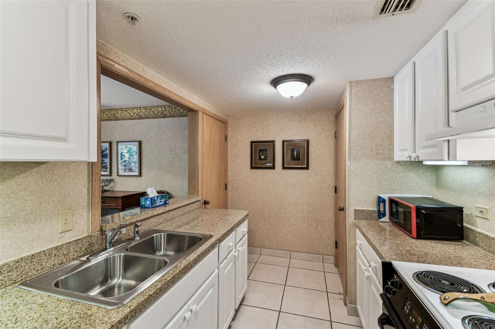 Image 7 of 69 For 36750 Us 19 N 08204