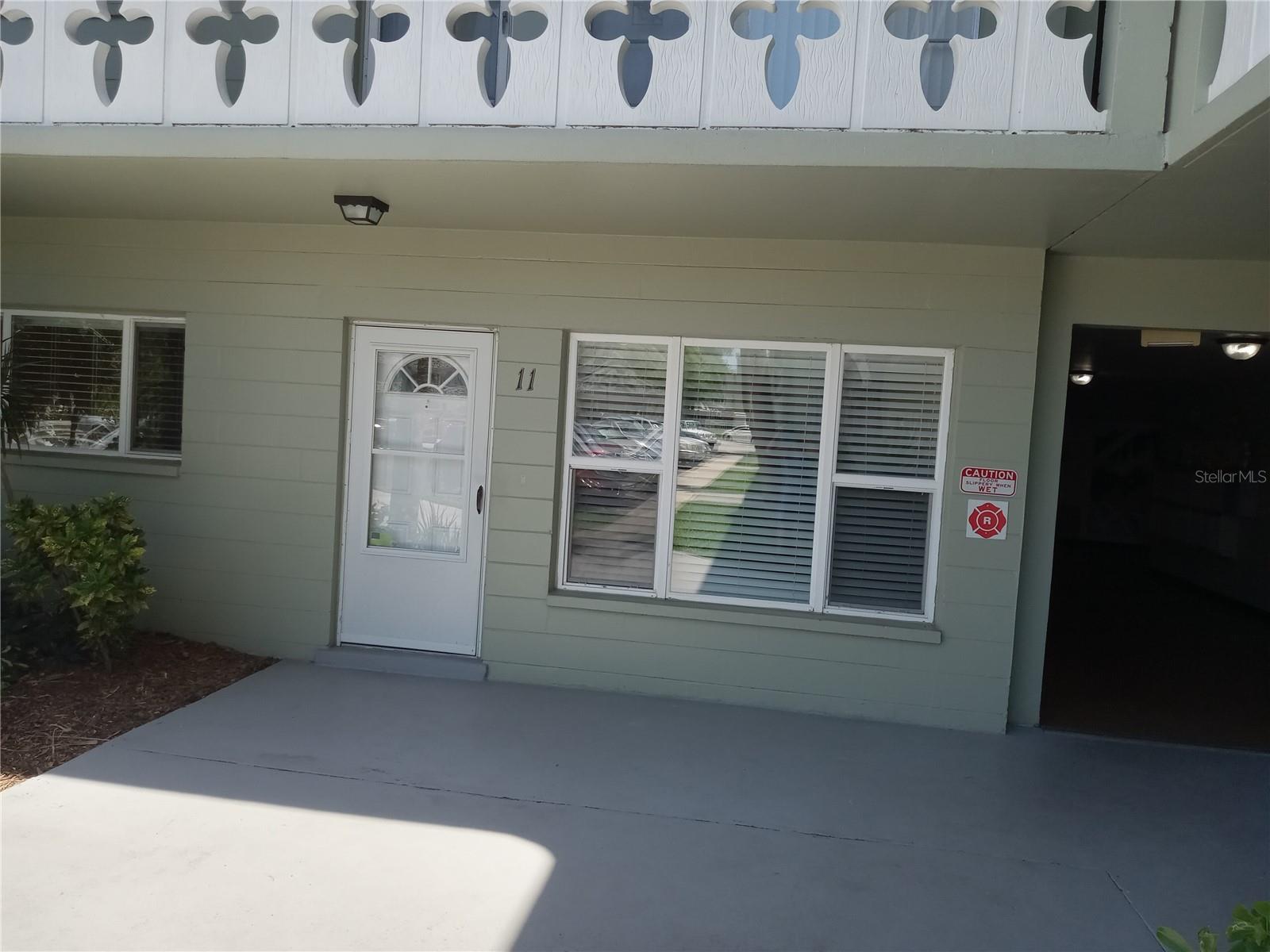 Image 2 of 55 For 2447 Ecuadorian Way 11