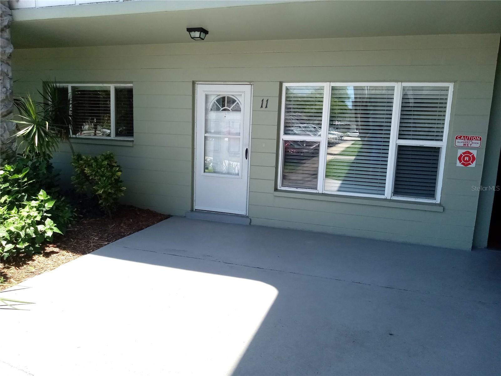 Image 3 of 55 For 2447 Ecuadorian Way 11