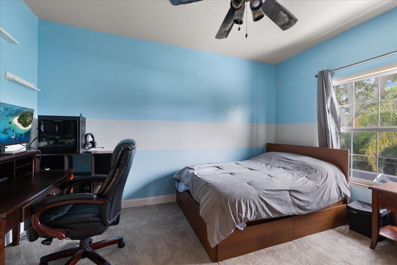 Image 22 of 41 For 13957 80th Avenue