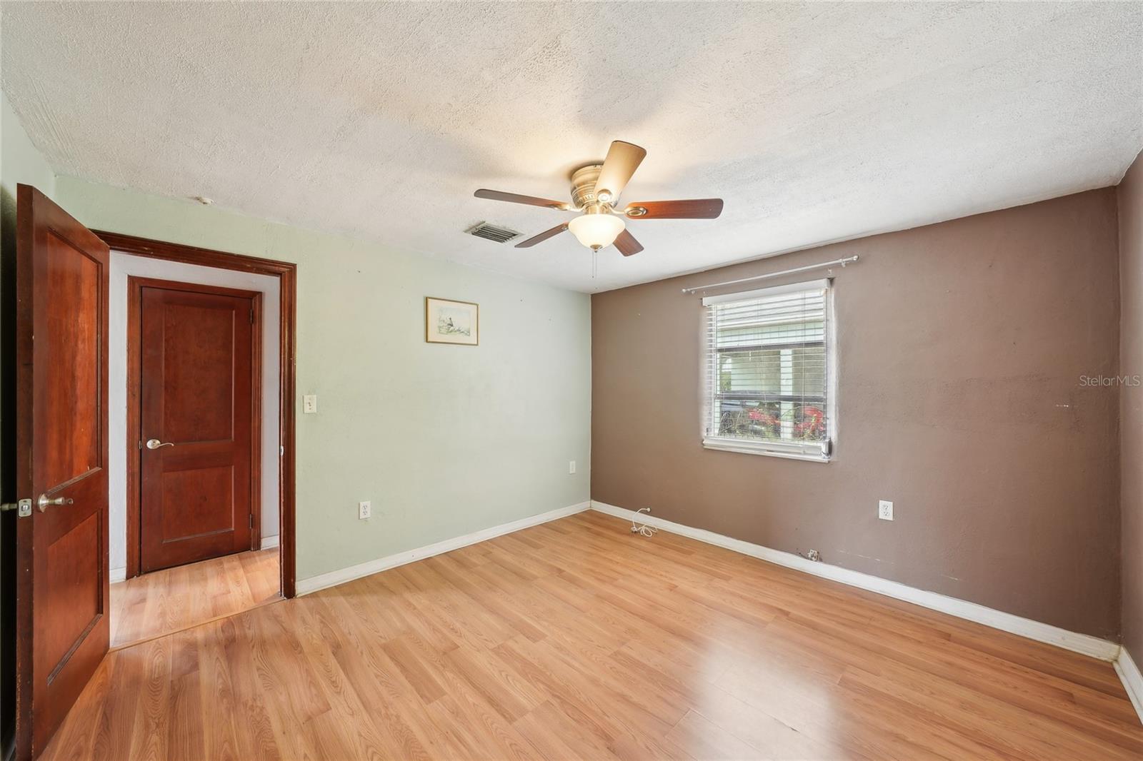 Image 14 of 25 For 7511 Ola Avenue