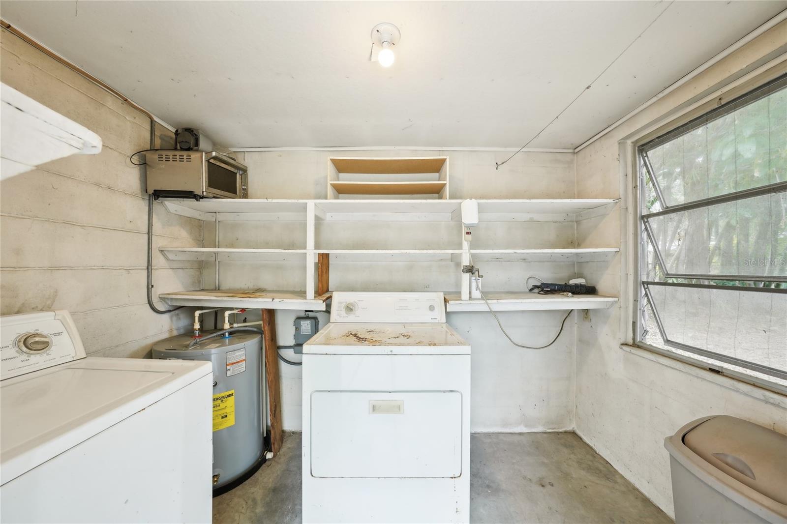 Image 21 of 25 For 7511 Ola Avenue