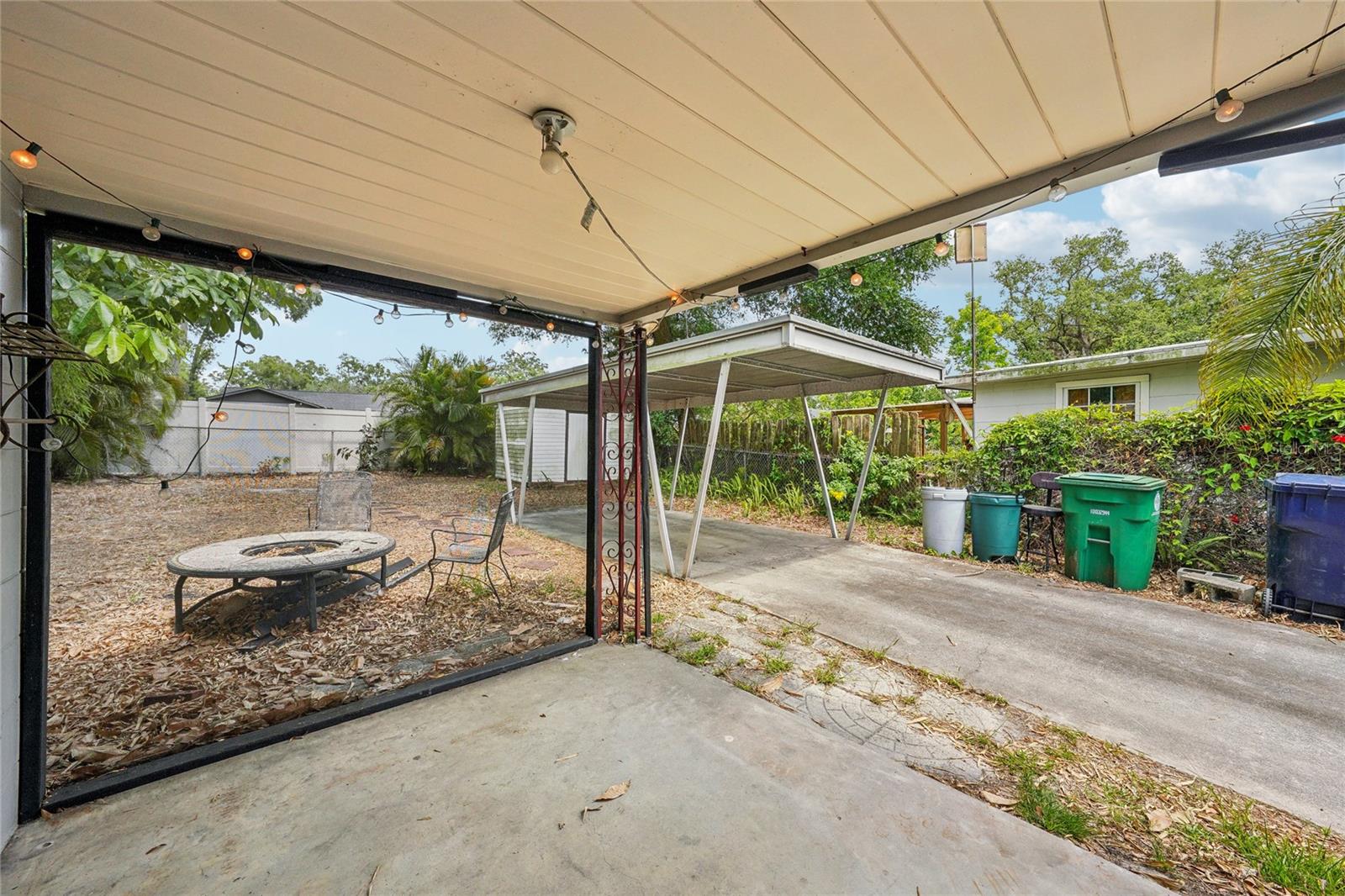 Image 22 of 25 For 7511 Ola Avenue