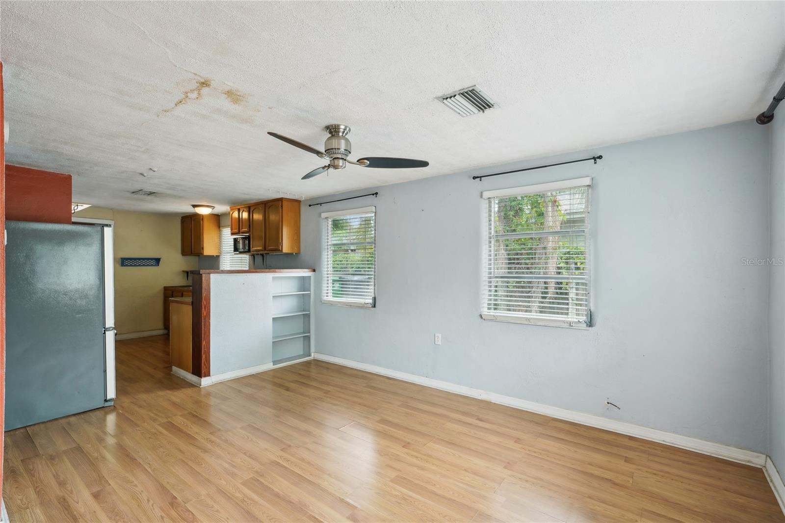 Image 7 of 25 For 7511 Ola Avenue
