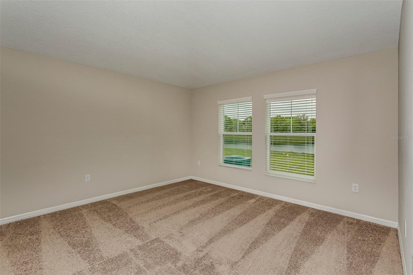 Image 18 of 21 For 1050 Foreshore Lane