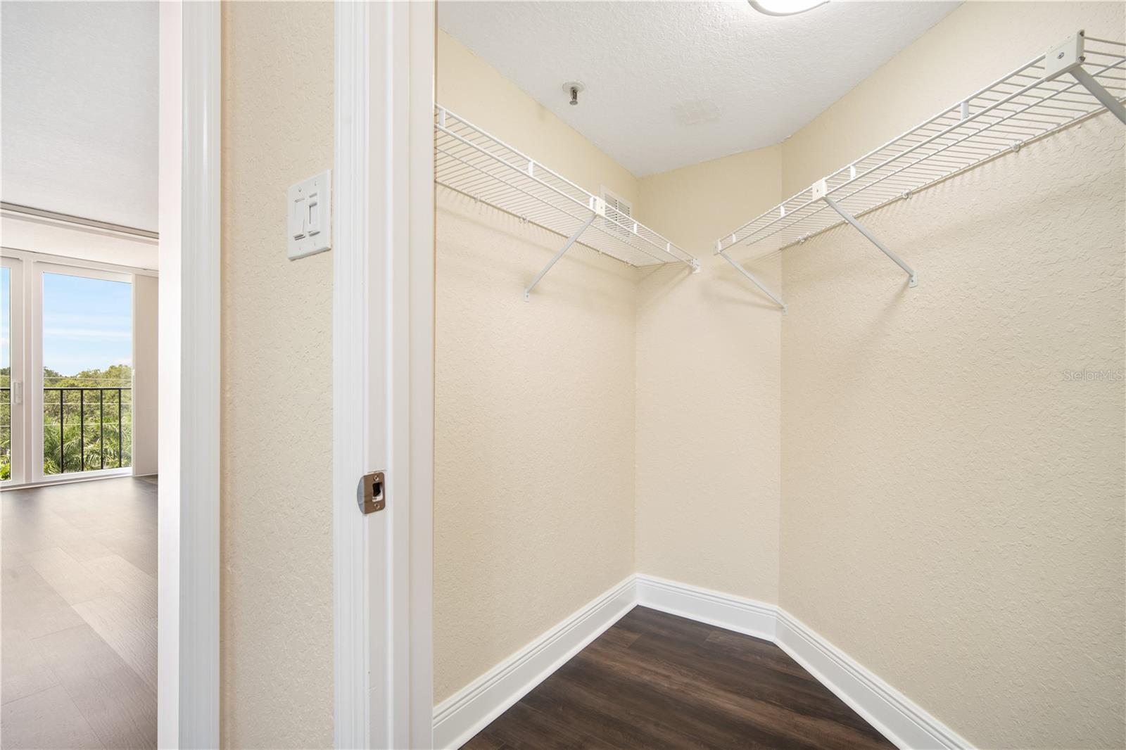 Image 9 of 26 For 3211 Swann Avenue 605