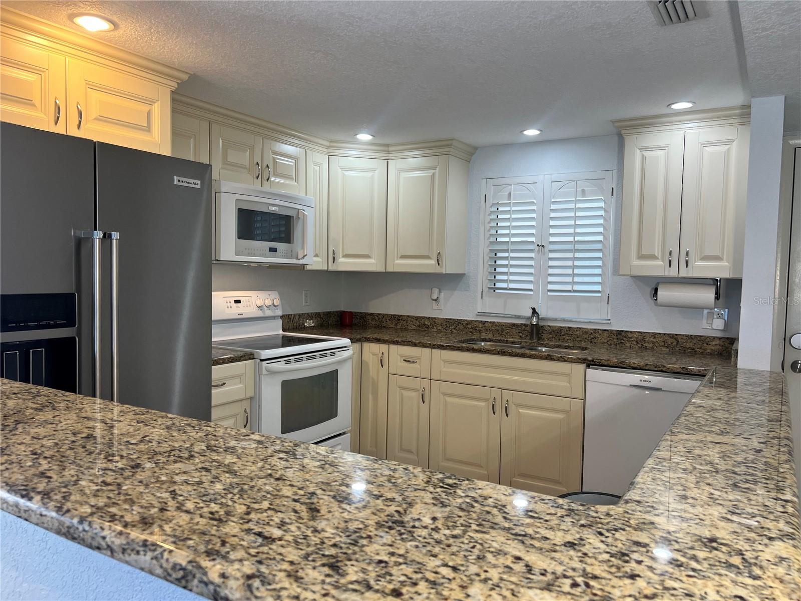 Image 10 of 25 For 1230 Gulf Boulevard 1608