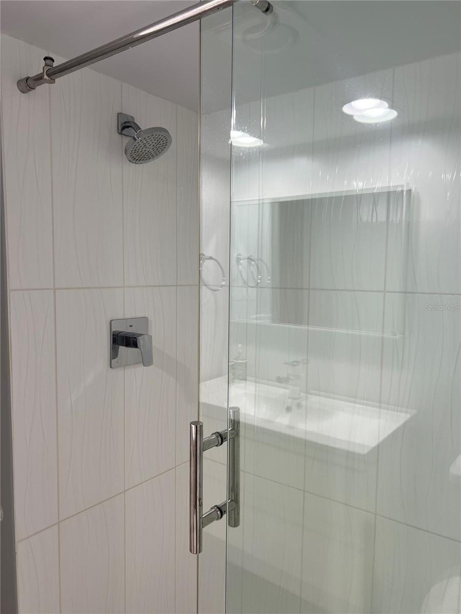 Image 17 of 25 For 1230 Gulf Boulevard 1608