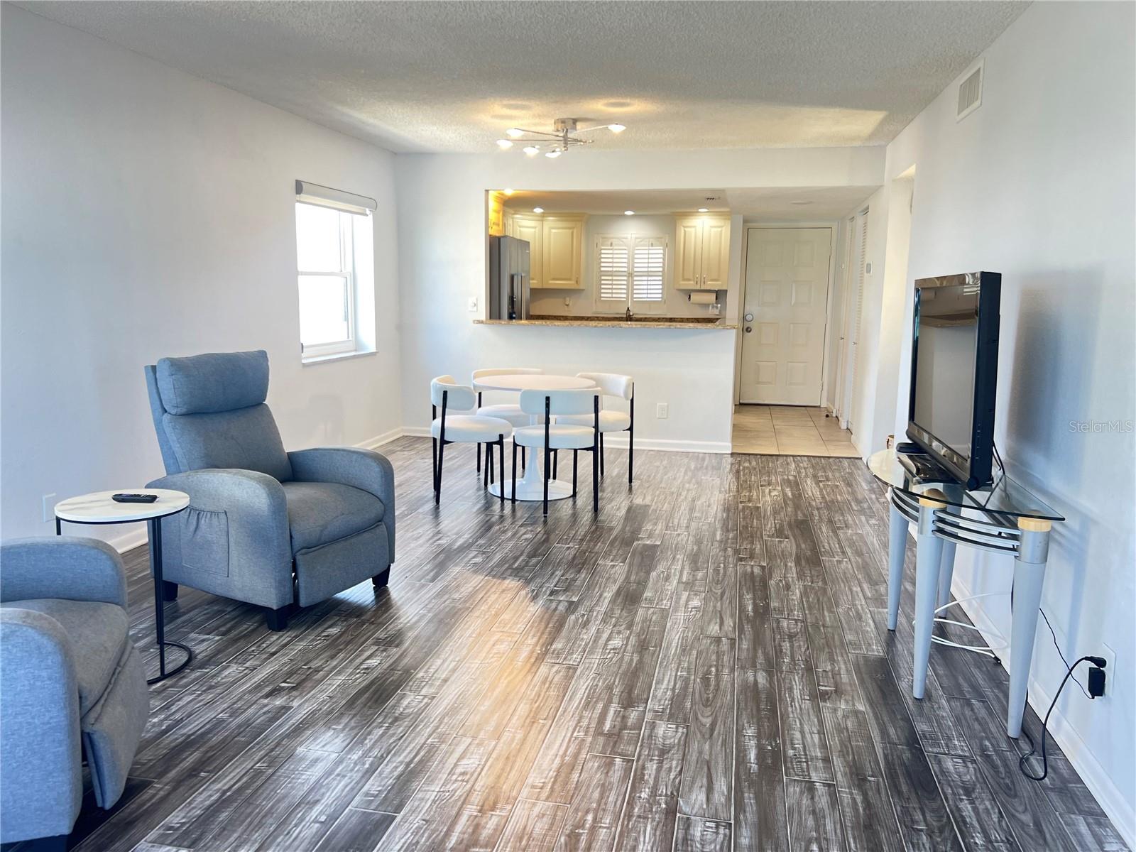 Image 6 of 25 For 1230 Gulf Boulevard 1608