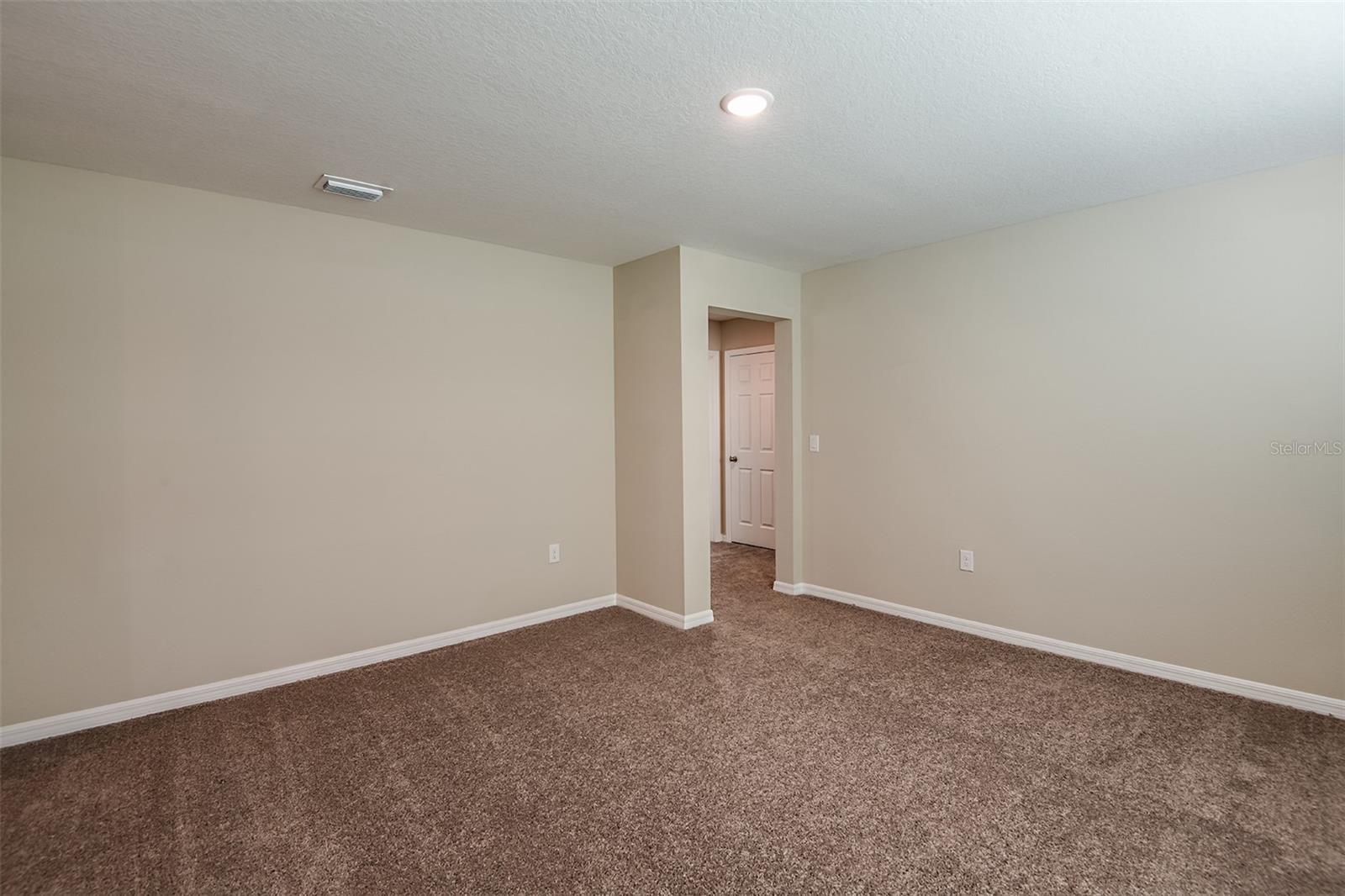 Image 12 of 24 For 4035 Gardenia Avenue