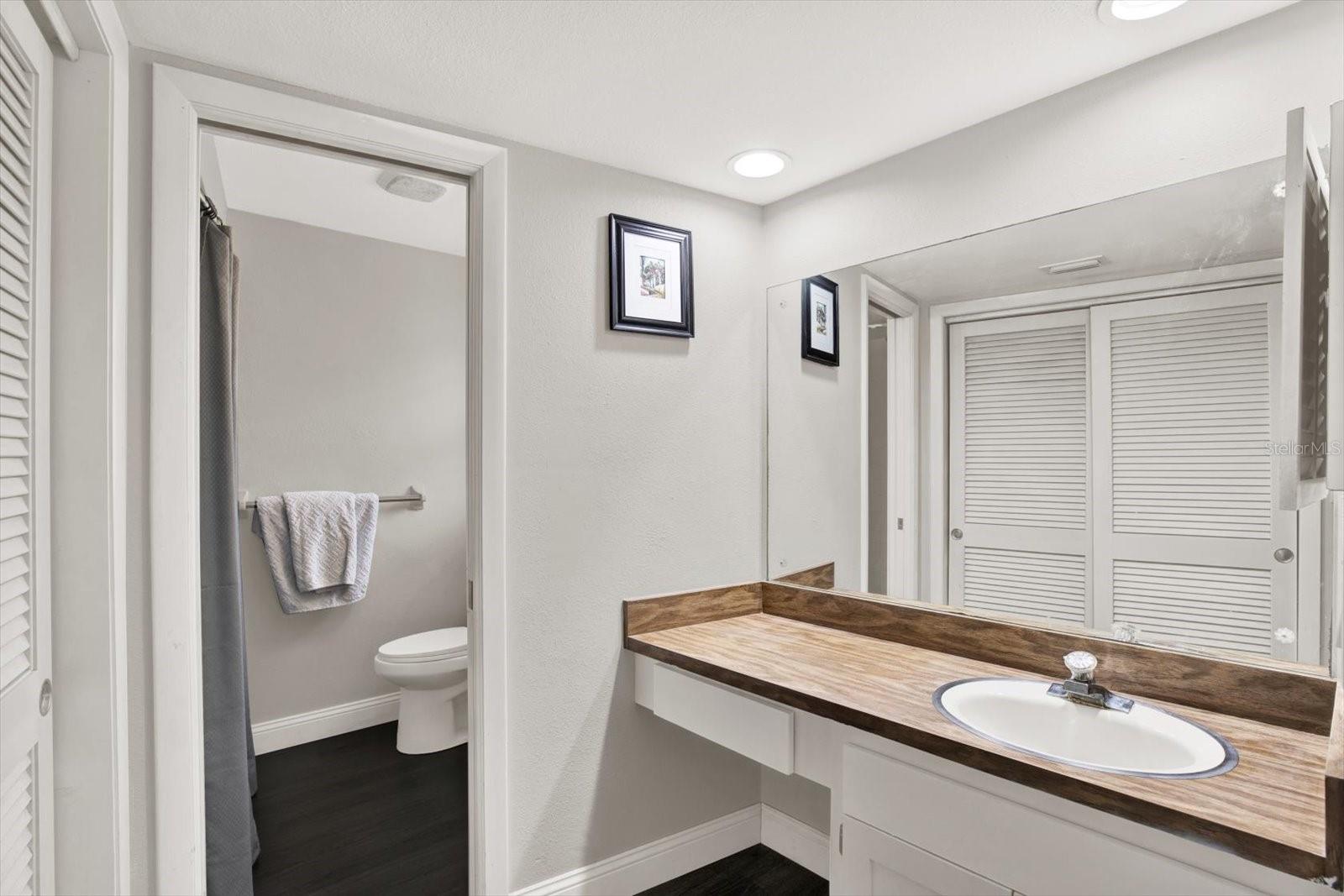 Image 12 of 32 For 7092 119th Street