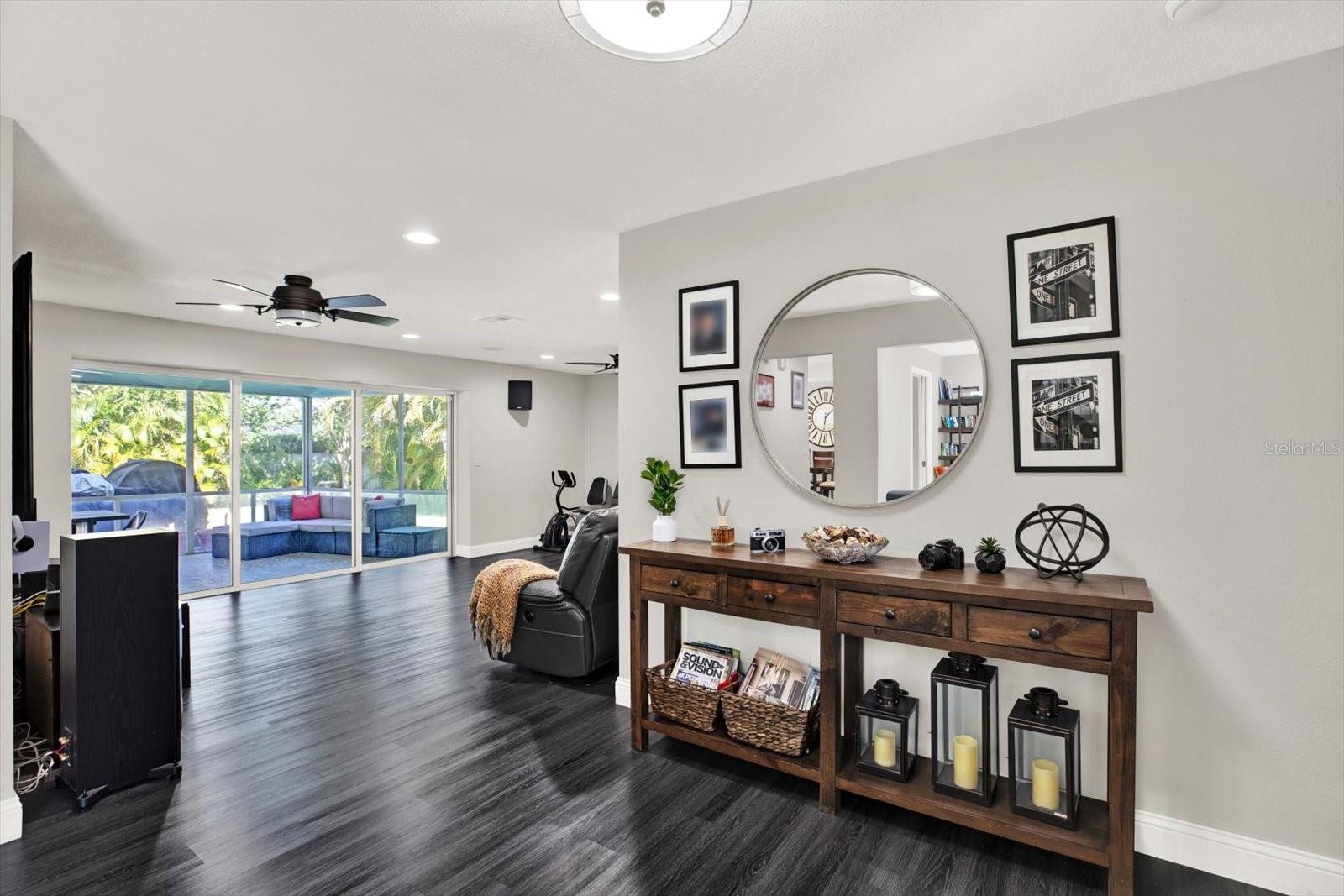 Image 3 of 32 For 7092 119th Street