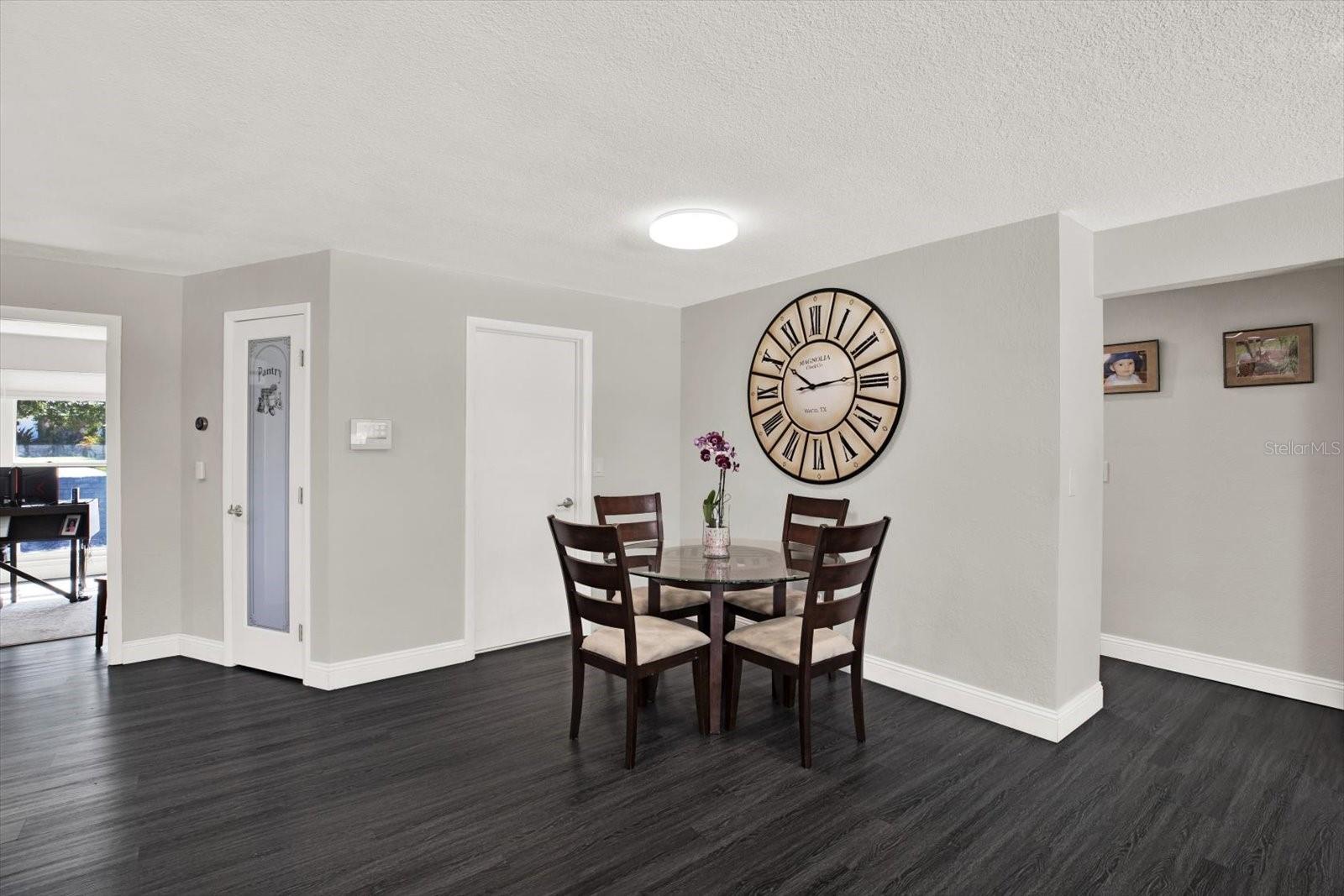 Image 9 of 32 For 7092 119th Street