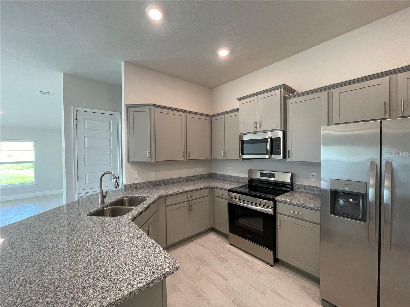 Listing photo id 1 for 13187 Ogden Glade Road
