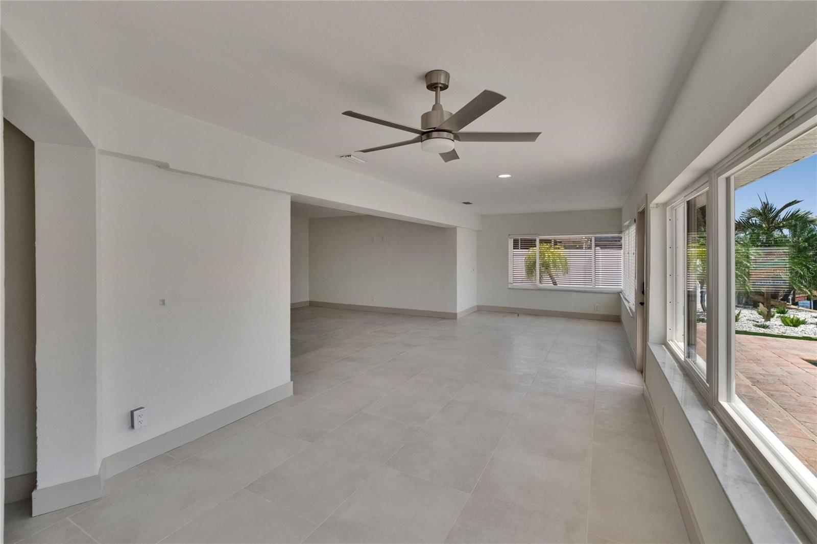 Image 22 of 75 For 1492 Sea Gull Drive S