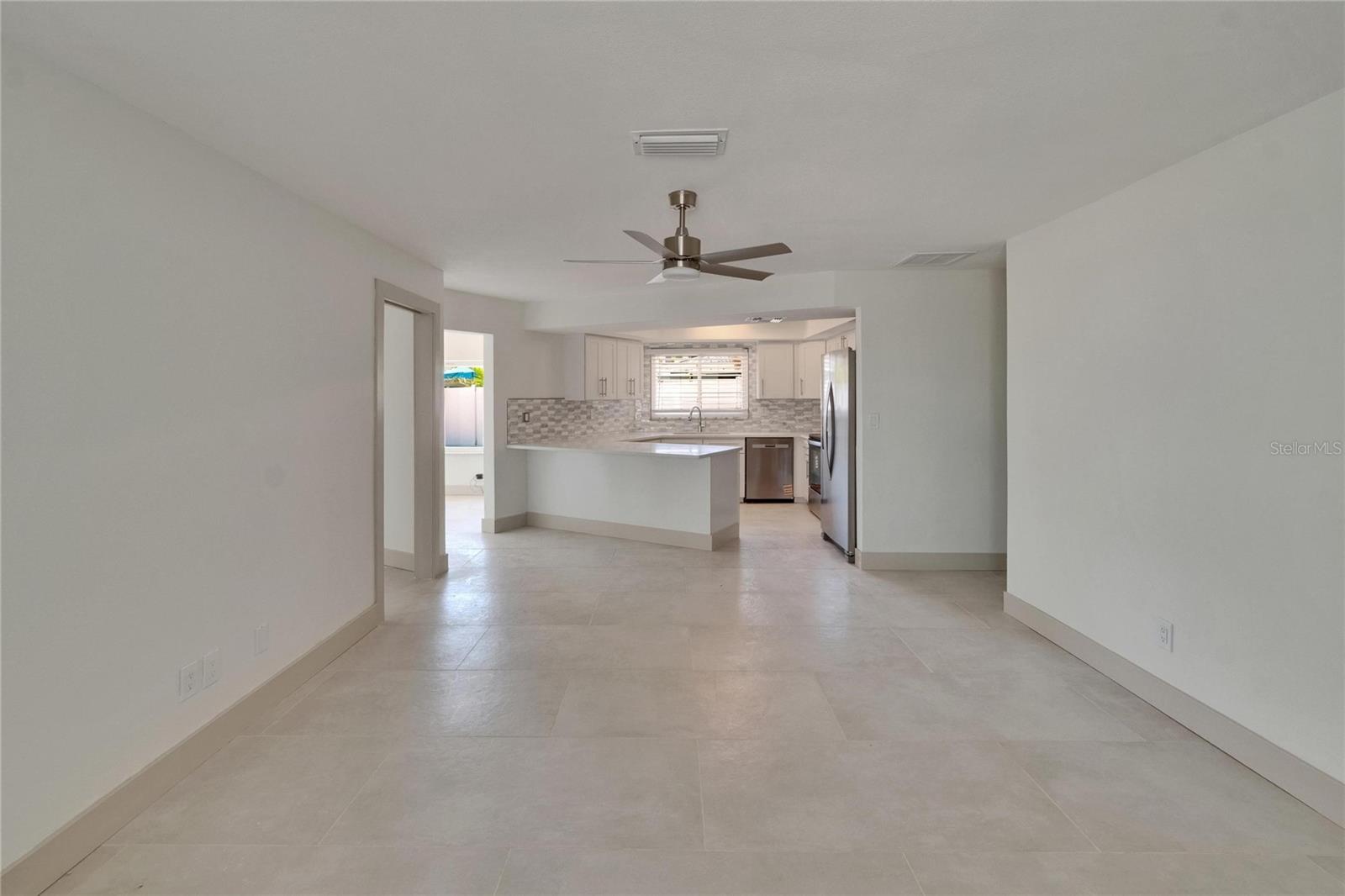 Image 30 of 75 For 1492 Sea Gull Drive S