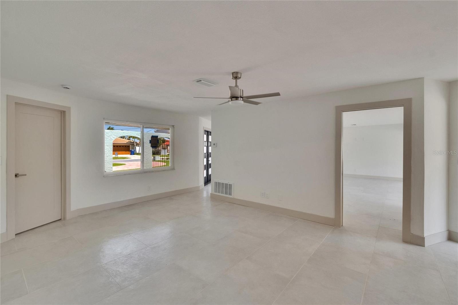 Image 39 of 75 For 1492 Sea Gull Drive S