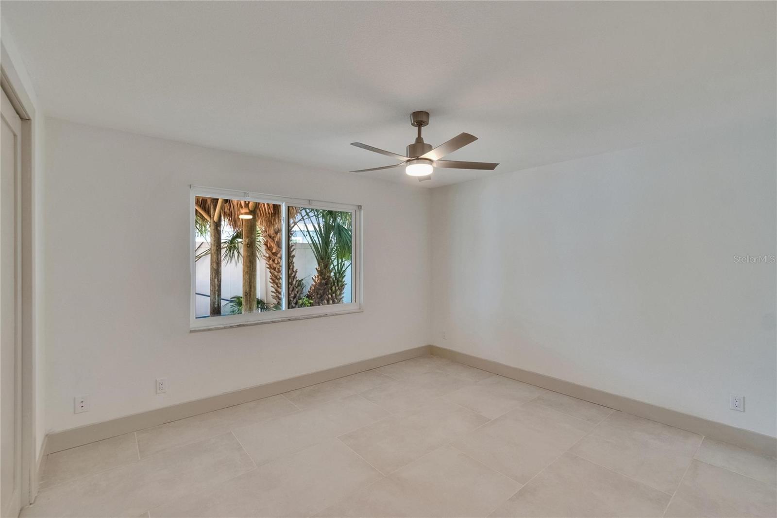 Image 40 of 75 For 1492 Sea Gull Drive S