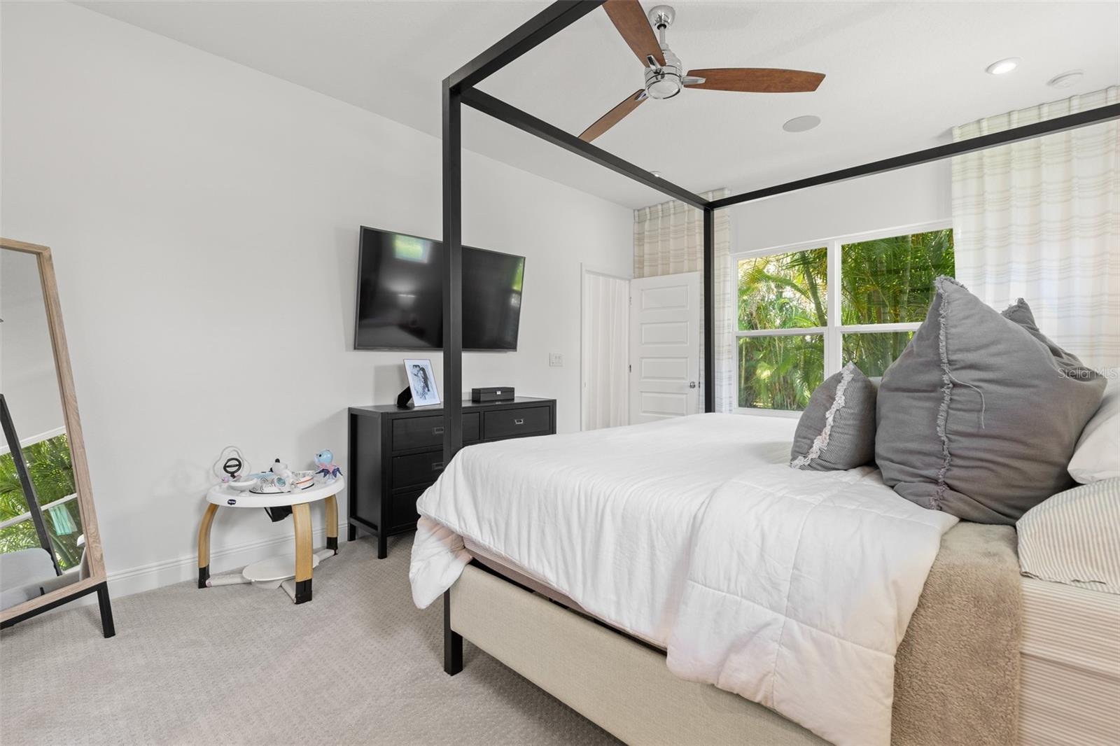 Image 11 of 23 For 5412 Silver Sun Drive