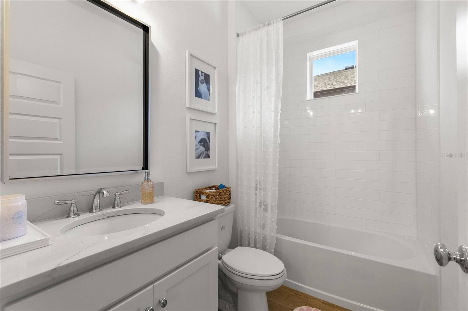 Image 17 of 23 For 5412 Silver Sun Drive