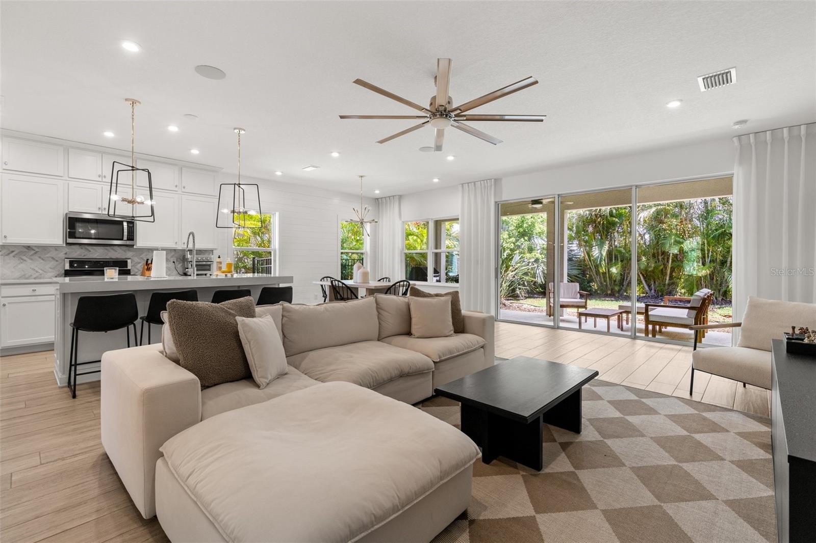 Image 5 of 23 For 5412 Silver Sun Drive