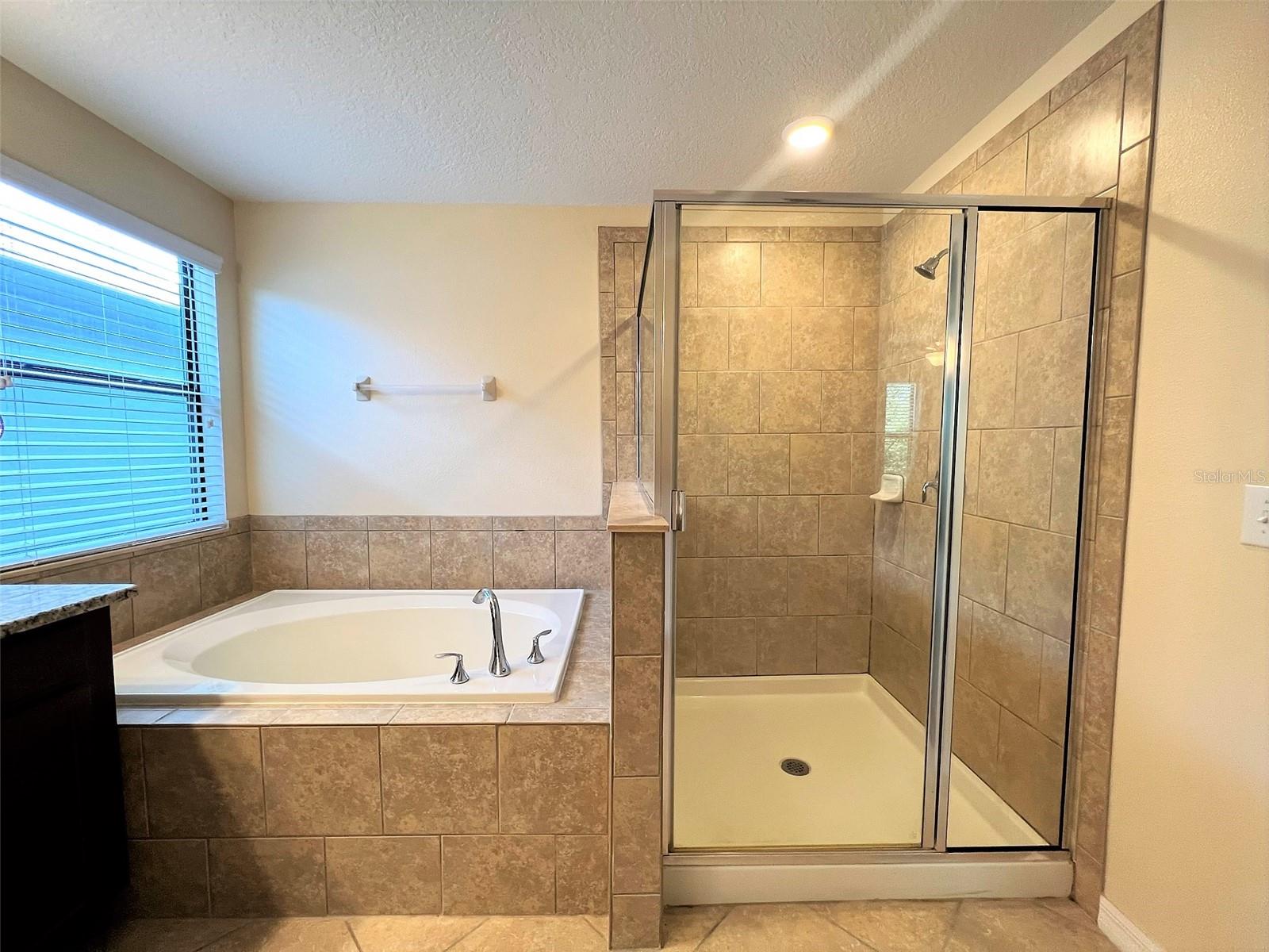 Listing photo id 22 for 1221 Ballard Green Place