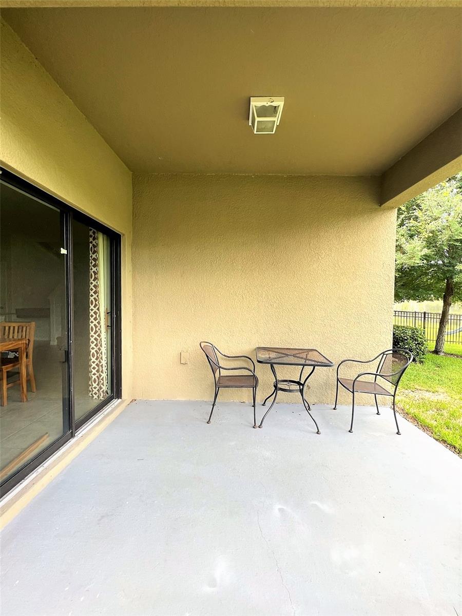 Listing photo id 27 for 1221 Ballard Green Place