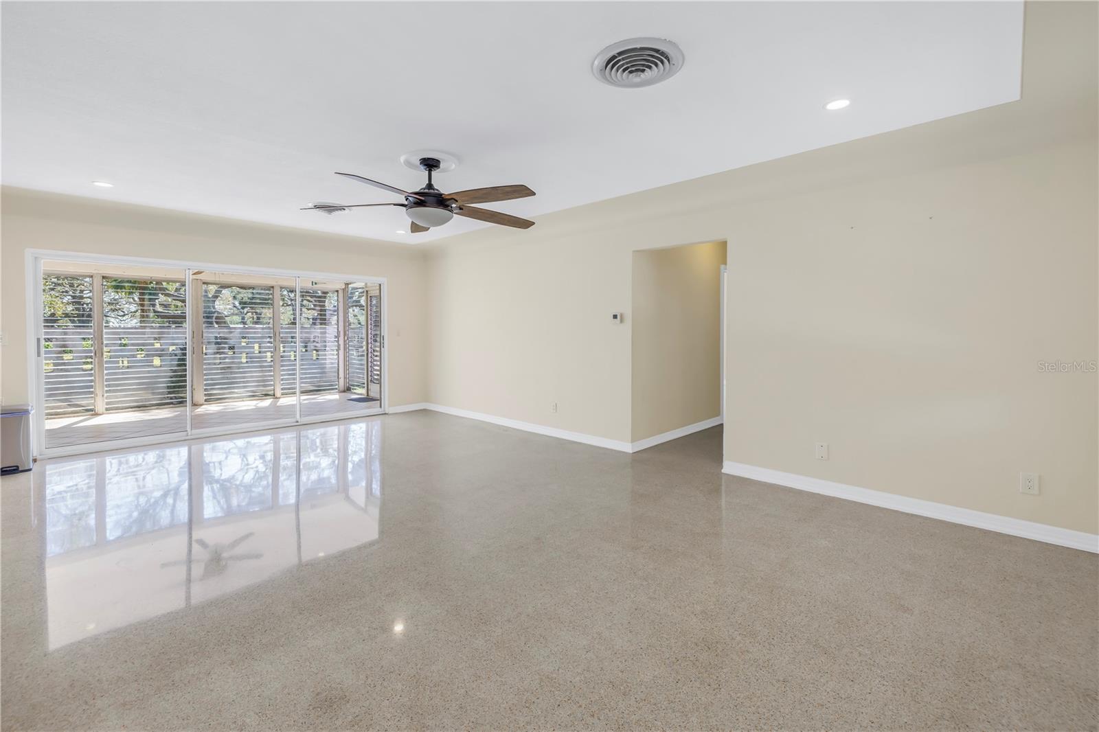 Image 34 of 52 For 5010 109th Way N