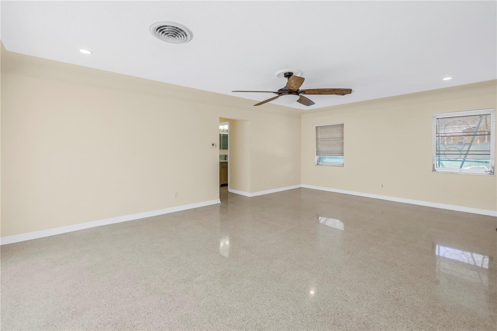 Image 40 of 52 For 5010 109th Way N