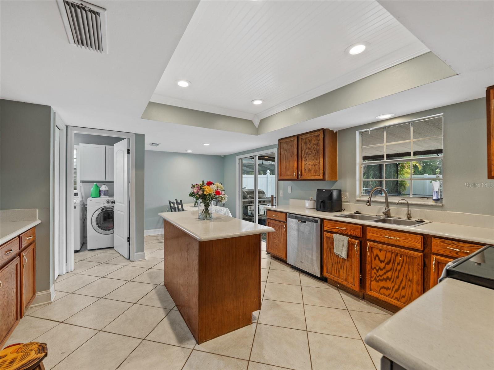Image 11 of 44 For 2619 Green Valley Street