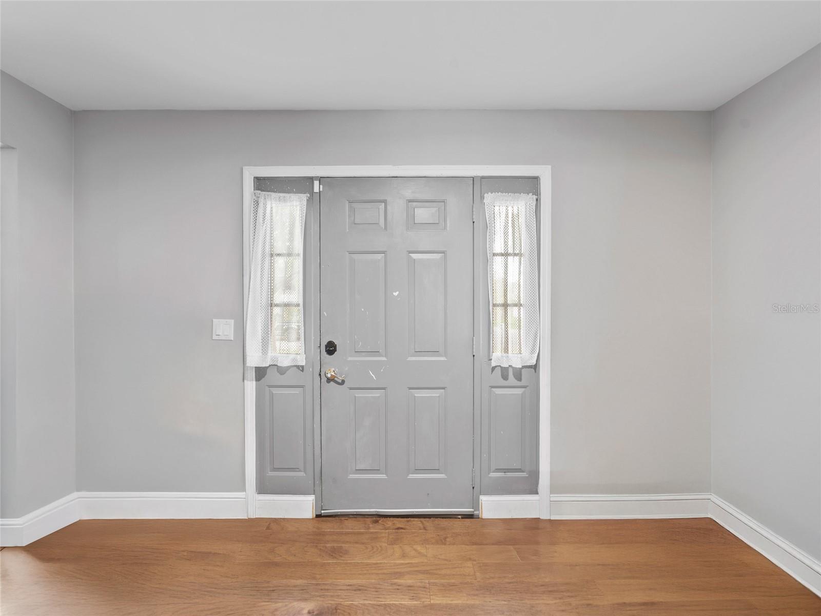 Image 7 of 44 For 2619 Green Valley Street