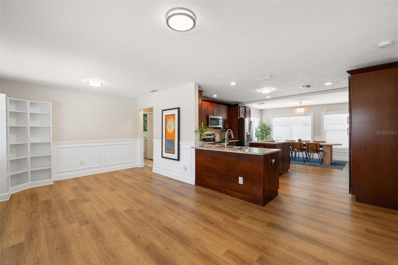Image 11 of 35 For 4208 Bay Vista Avenue