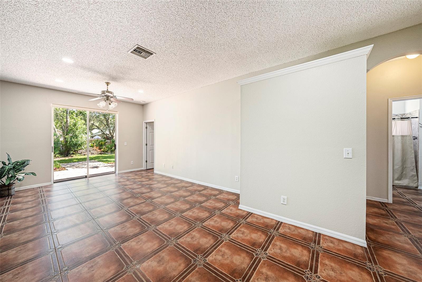 Image 6 of 34 For 12510 Sparkleberry Road