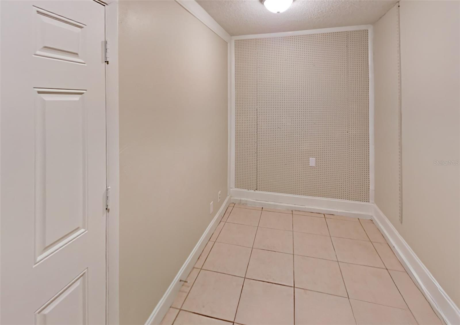 Image 15 of 24 For 6255 Christina Court