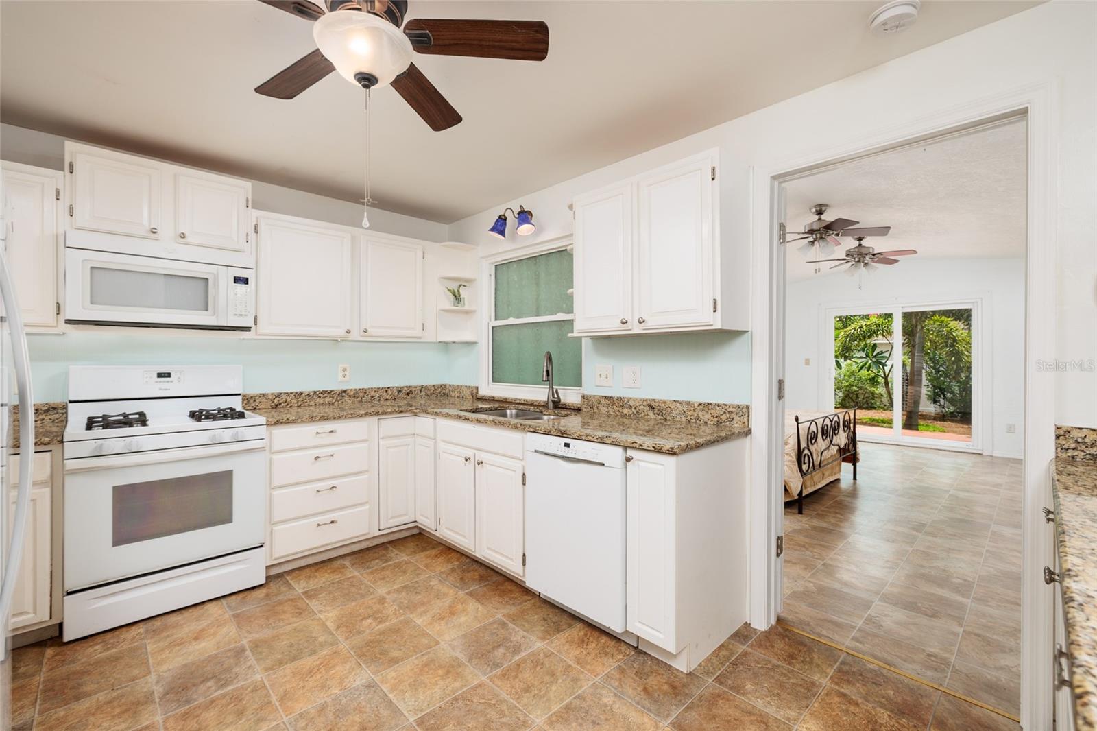 Image 12 of 43 For 3321 14th Street N