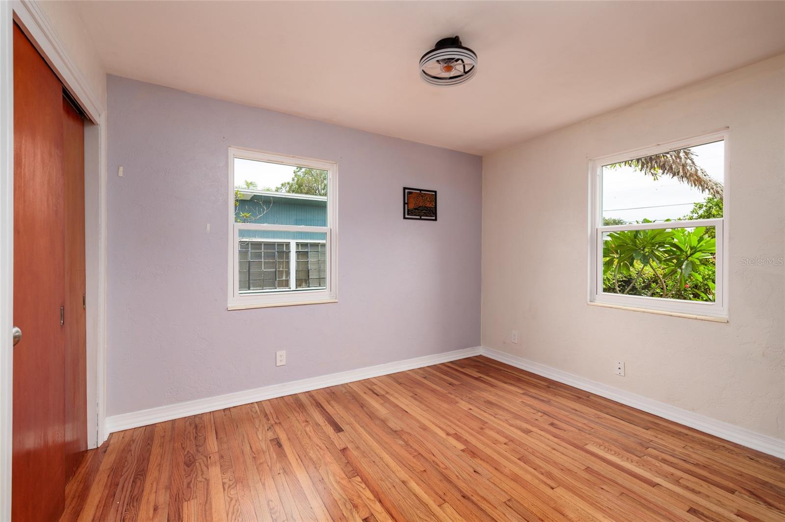 Image 15 of 43 For 3321 14th Street N