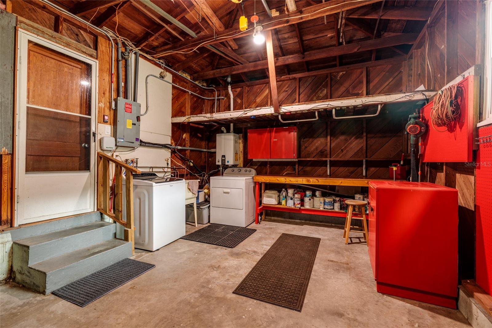 Image 35 of 43 For 3321 14th Street N