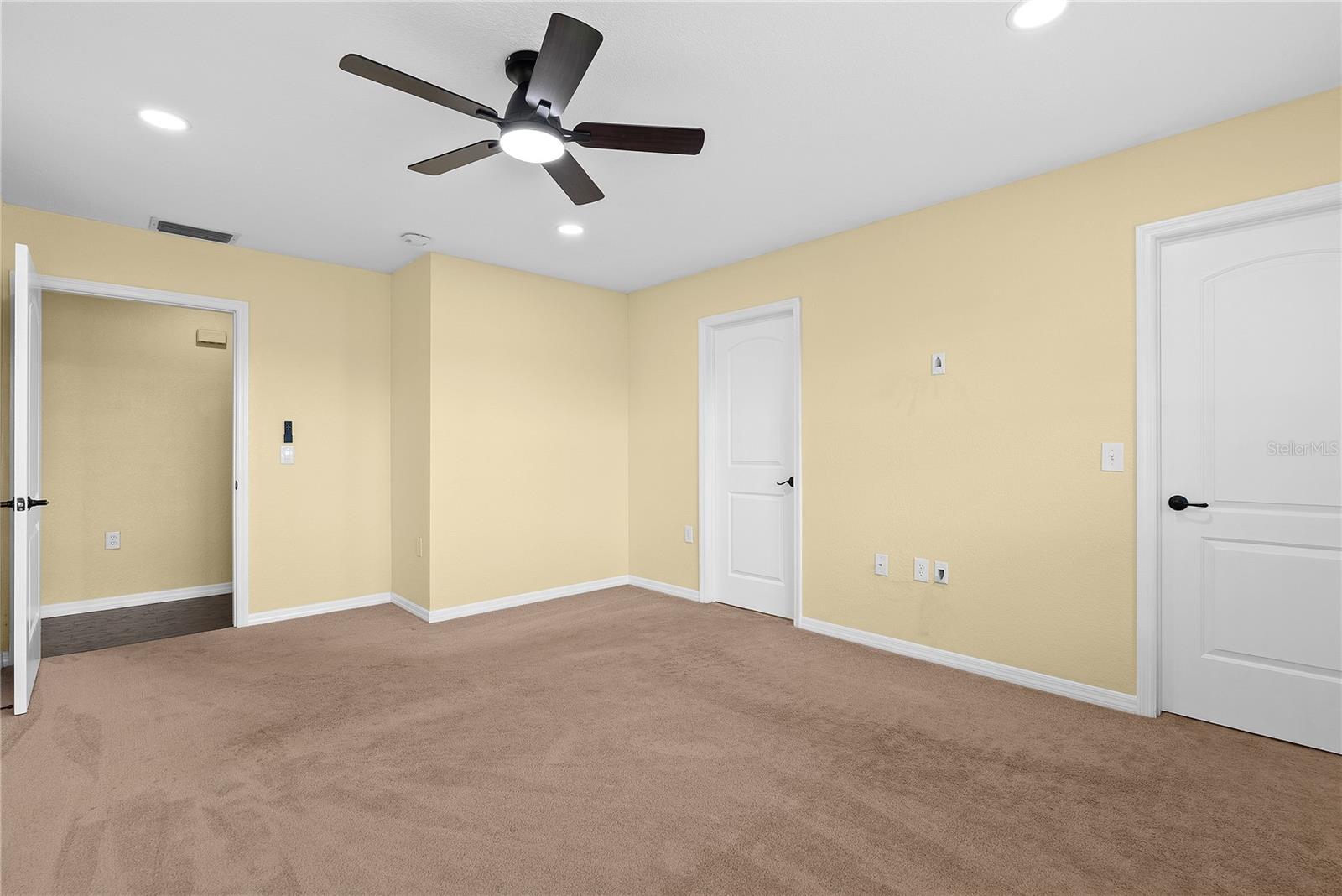 Image 14 of 43 For 9780 Allen Road