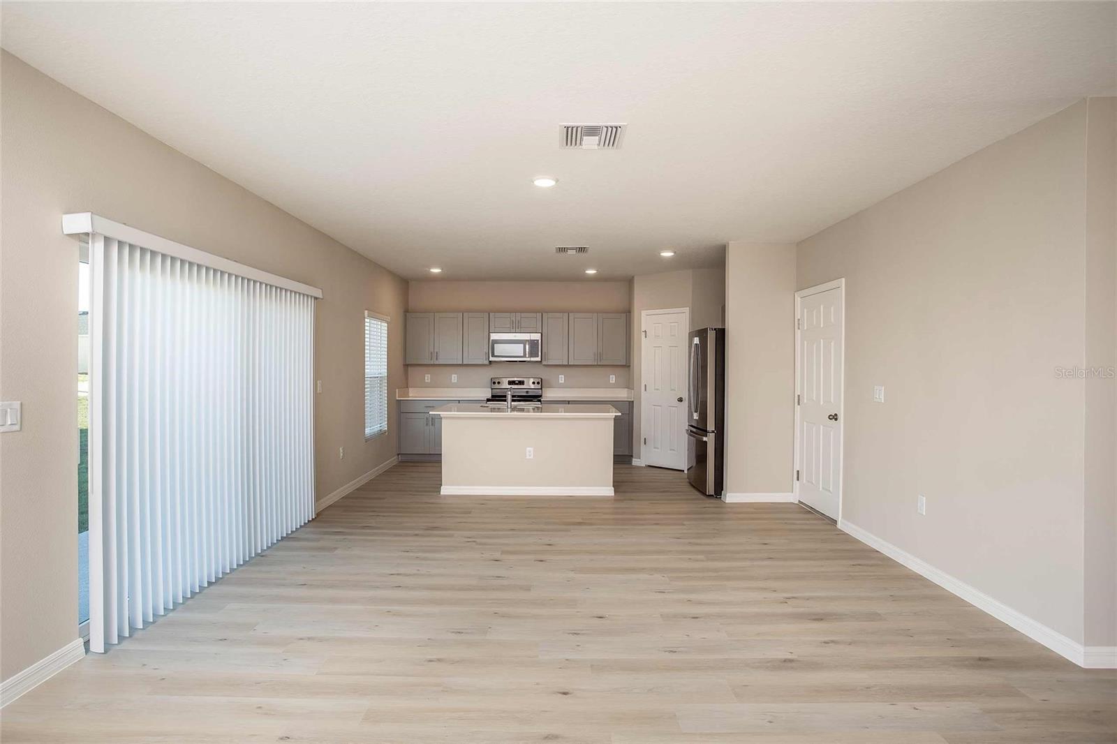 Image 7 of 21 For 1617 Sage Avenue