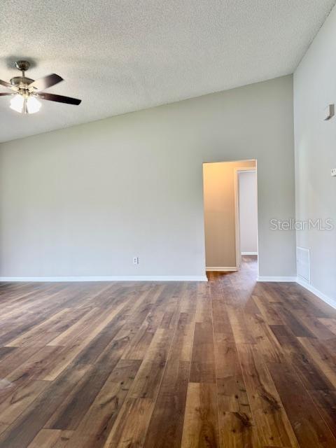 Image 4 of 19 For 1524 Cobbler Drive
