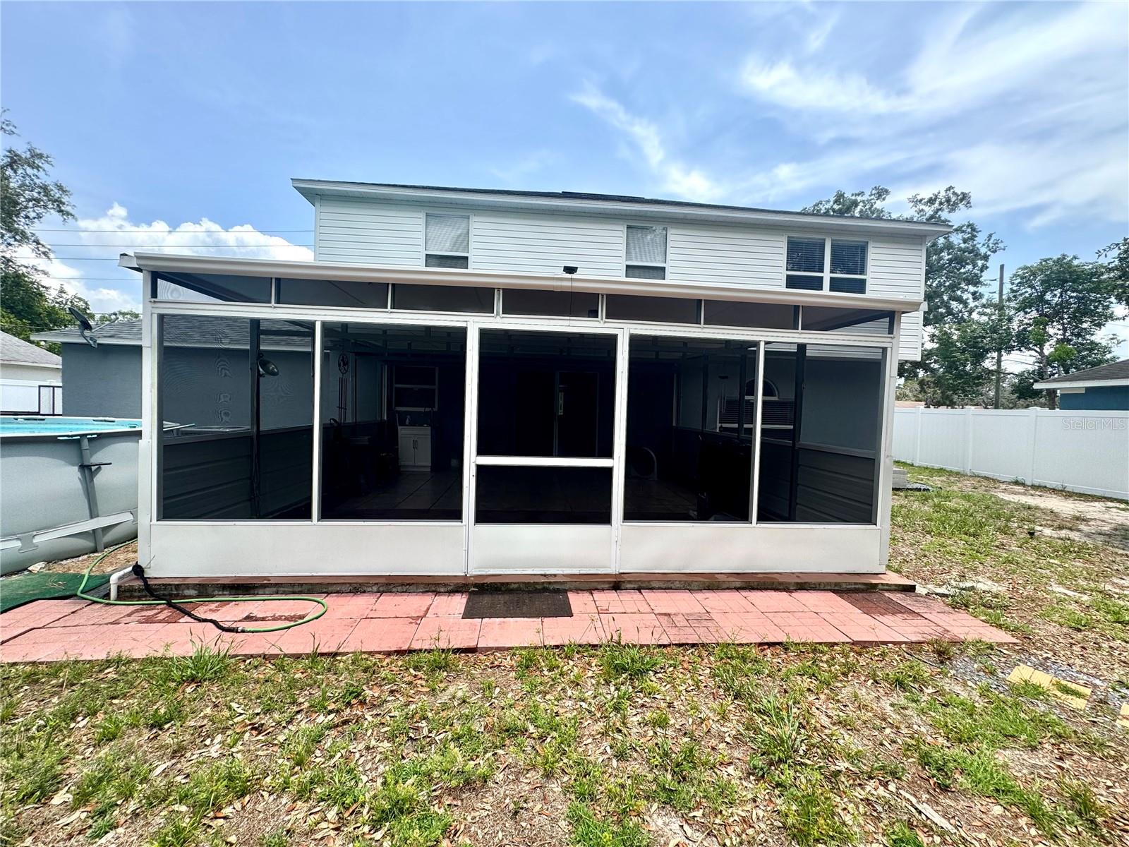 Listing photo id 47 for 3181 Deltona Boulevard