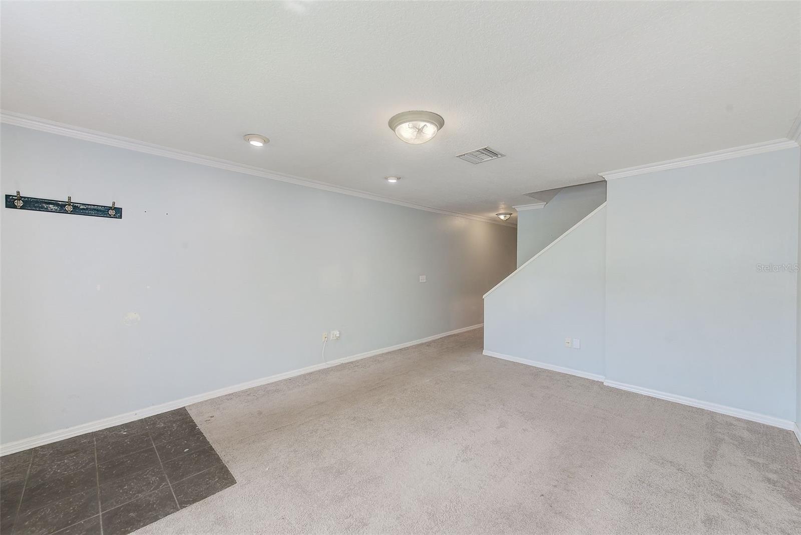 Image 6 of 38 For 727 Kensington Lake Circle