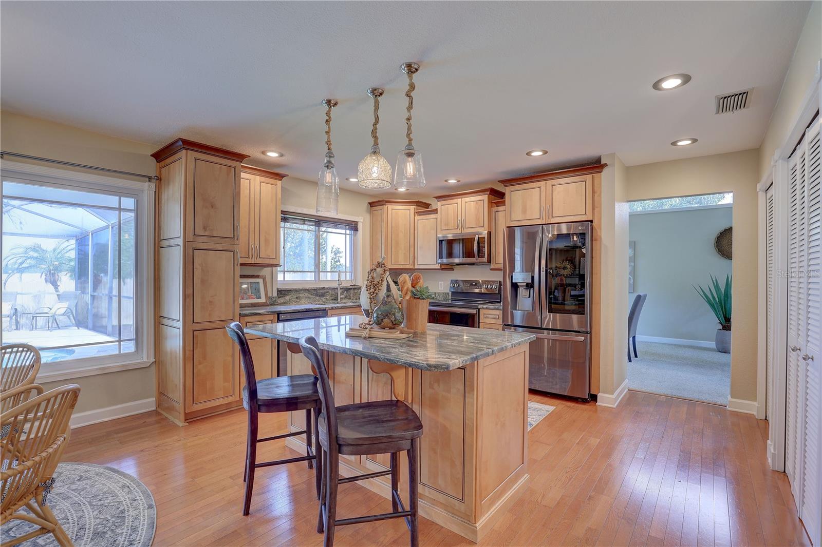 Image 12 of 56 For 7600 Drew Oak Drive